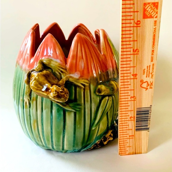 Vintage 3 D Frog On Water Lily Ceramic Planter 1950s - Picture 3 of 14